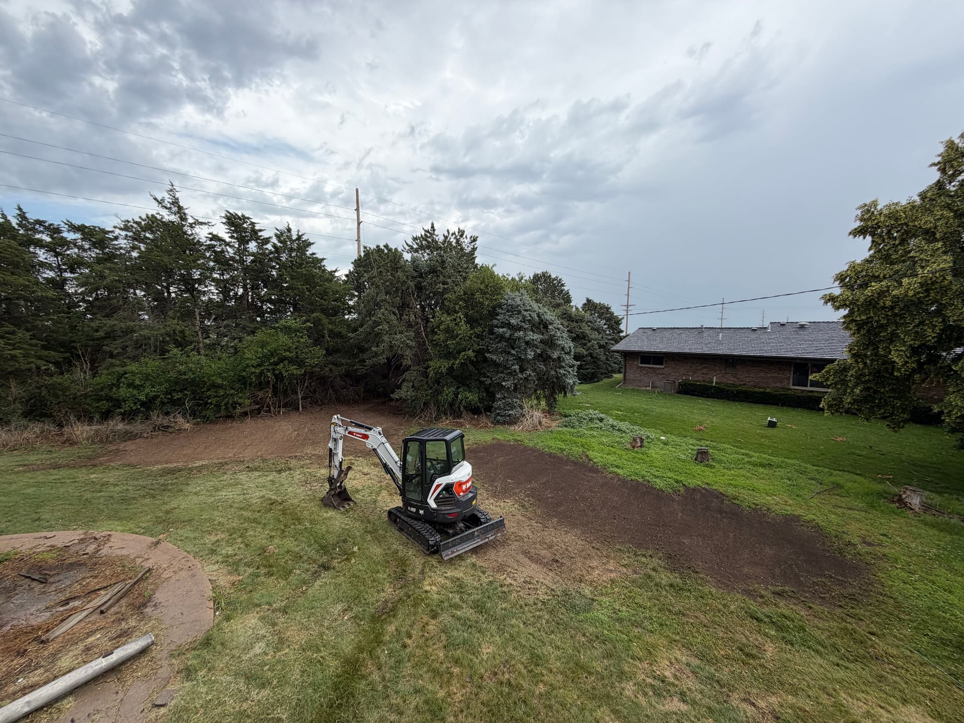 Gallery photos for Camper and Hog Pin Demo Near Axtell Opens Up Usable Yard Space: Image #1