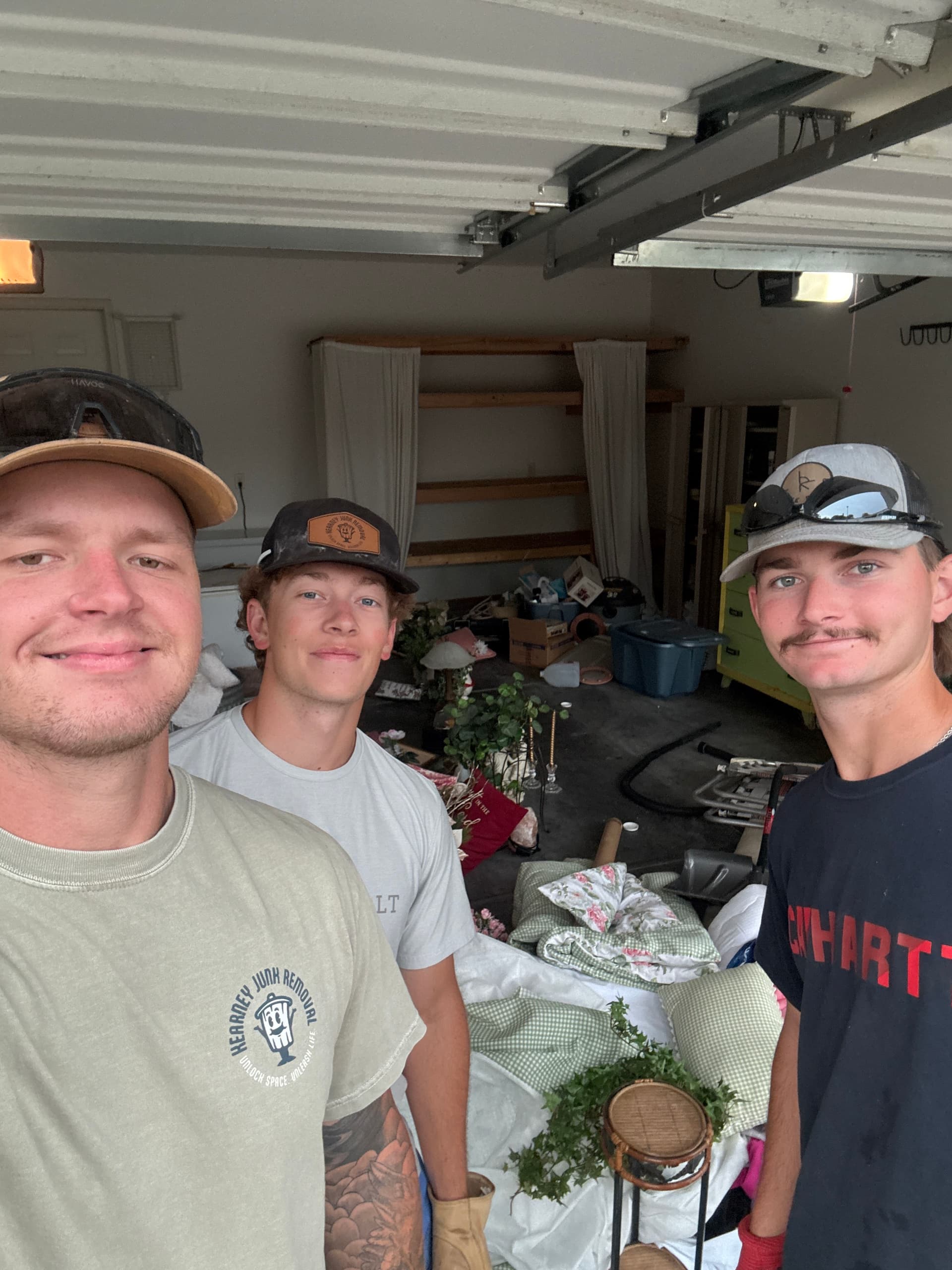 Estate Cleanout in Kearney Done Right image