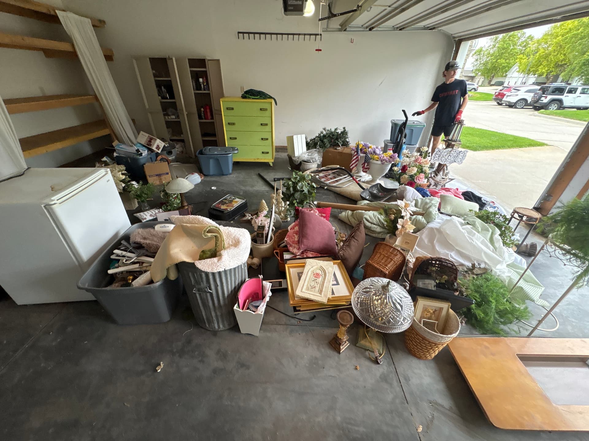 Gallery photos for Estate Cleanout in Kearney Done Right: Image #1