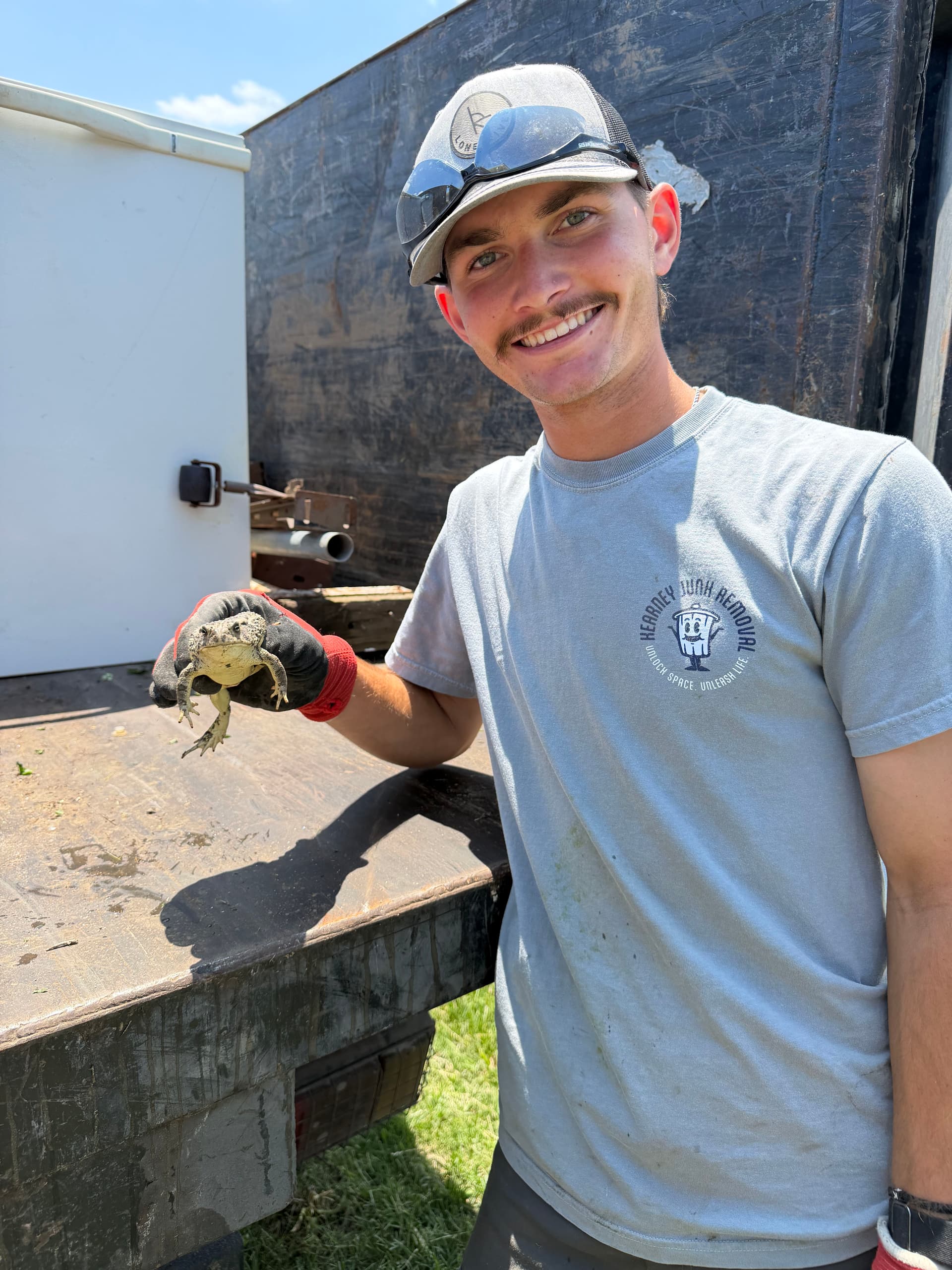 Gallery photos for Overgrown Yard and Garage Cleanout in Lexington: Image #3