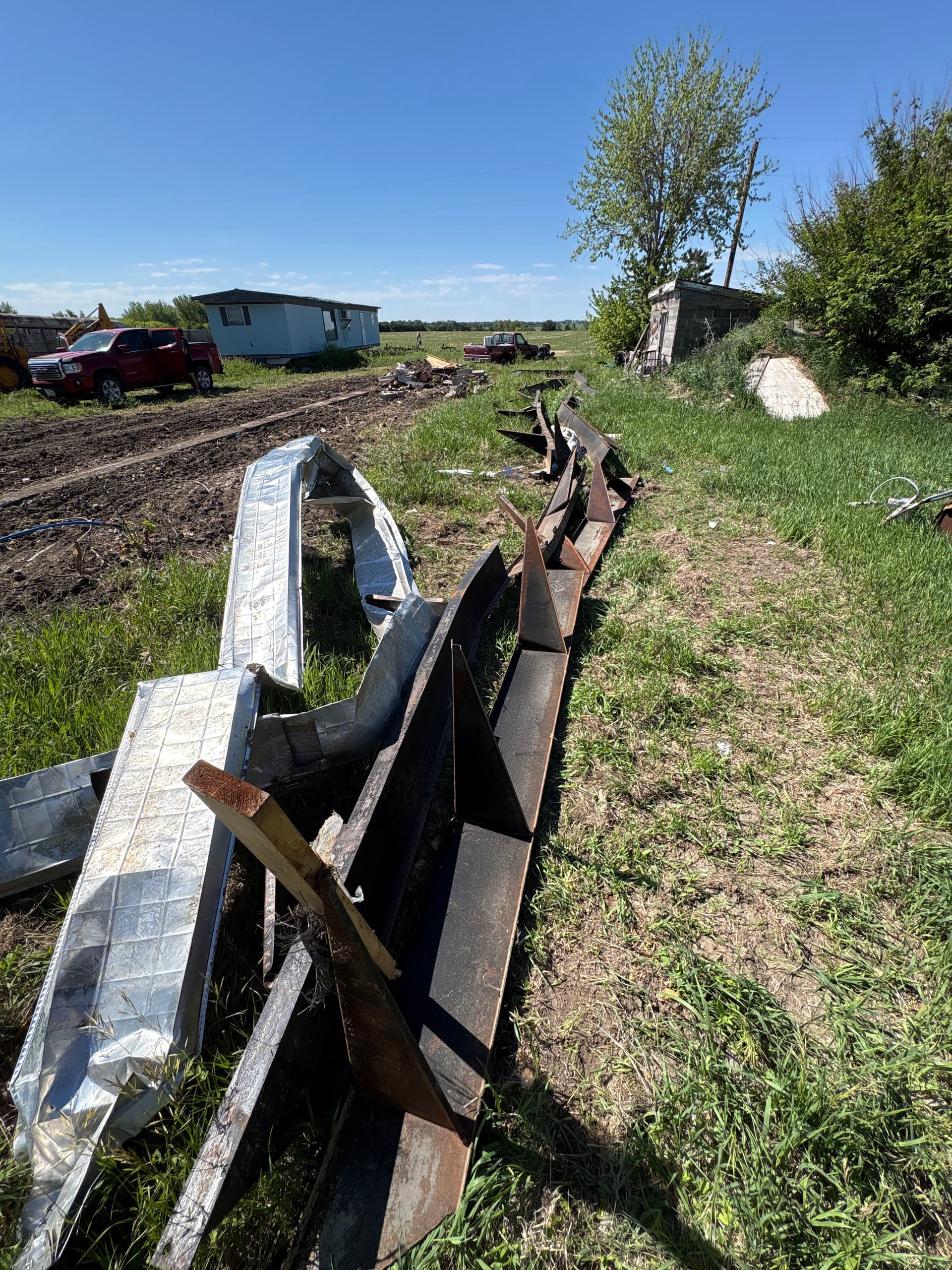 Gallery photos for Old Trailer Home Frame Cut Down and Hauled Away: Image #1